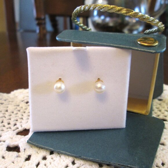 Revers. 10Kt Gold Ball & Fresh Water Pearl 2-in-1 Earrings NWT - Picture 2 of 7